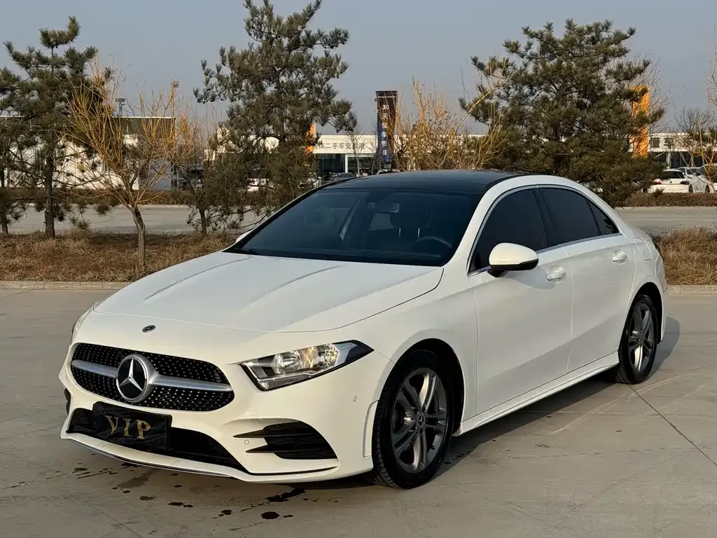 Mercedes-Benz A-Class — фото 1