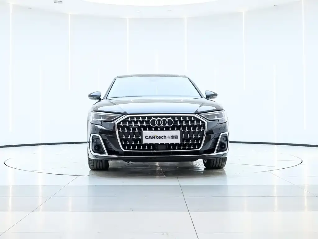 Audi A8 2023 из CN, фото 2