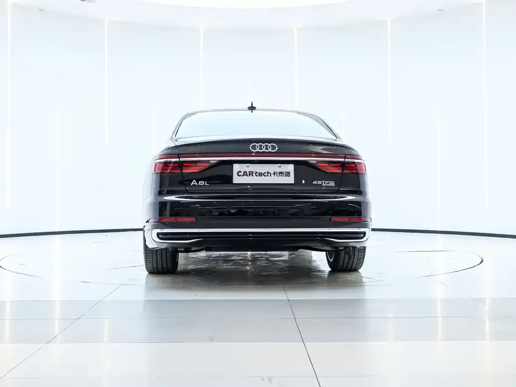 Audi A8 2023 из CN, фото 4