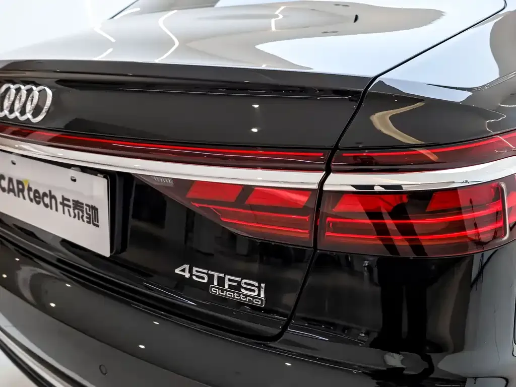Audi A8 2023 из CN, фото 10