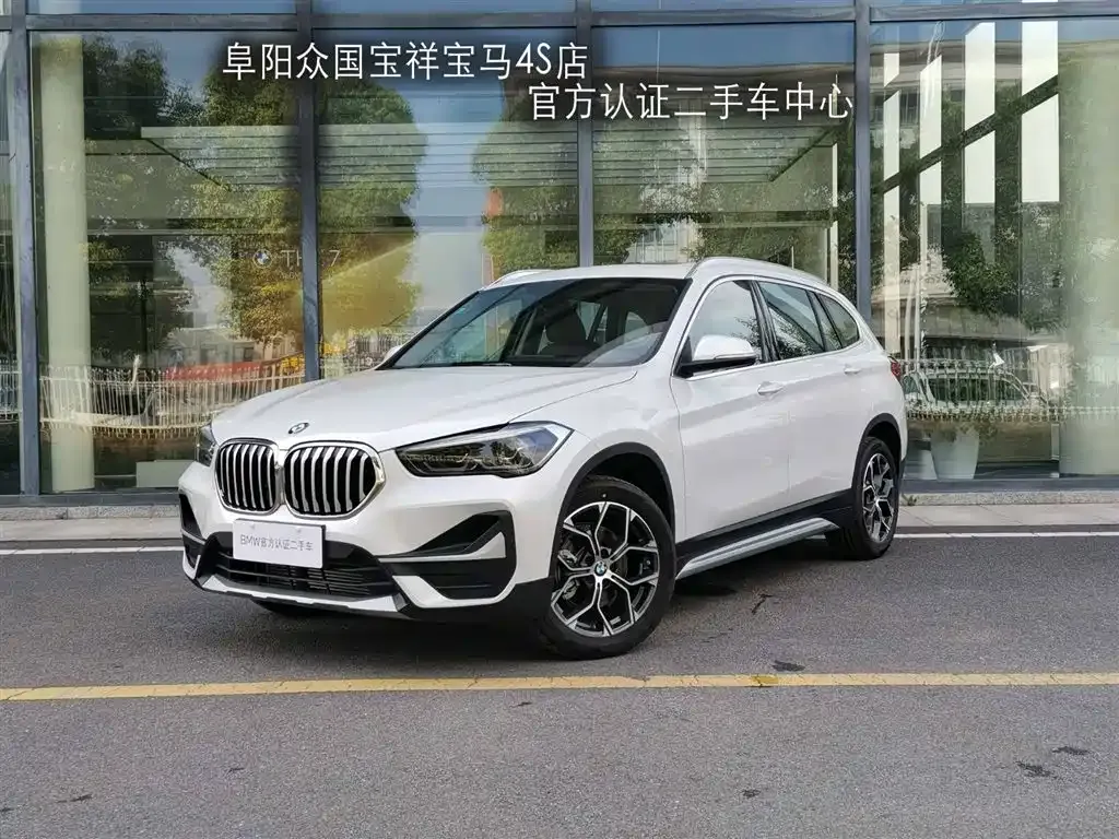 BMW X1 — фото 1