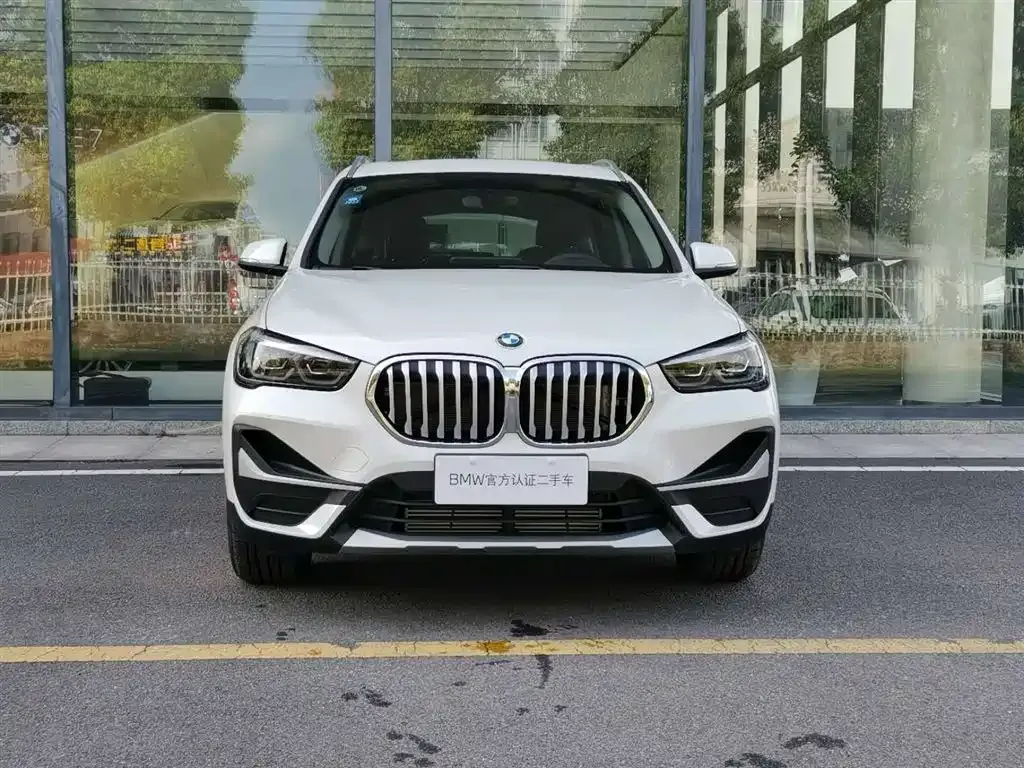 BMW X1 — фото 9