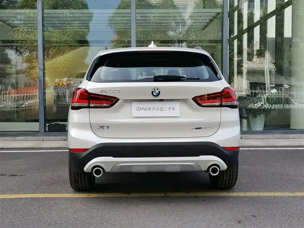BMW X1 — фото 6