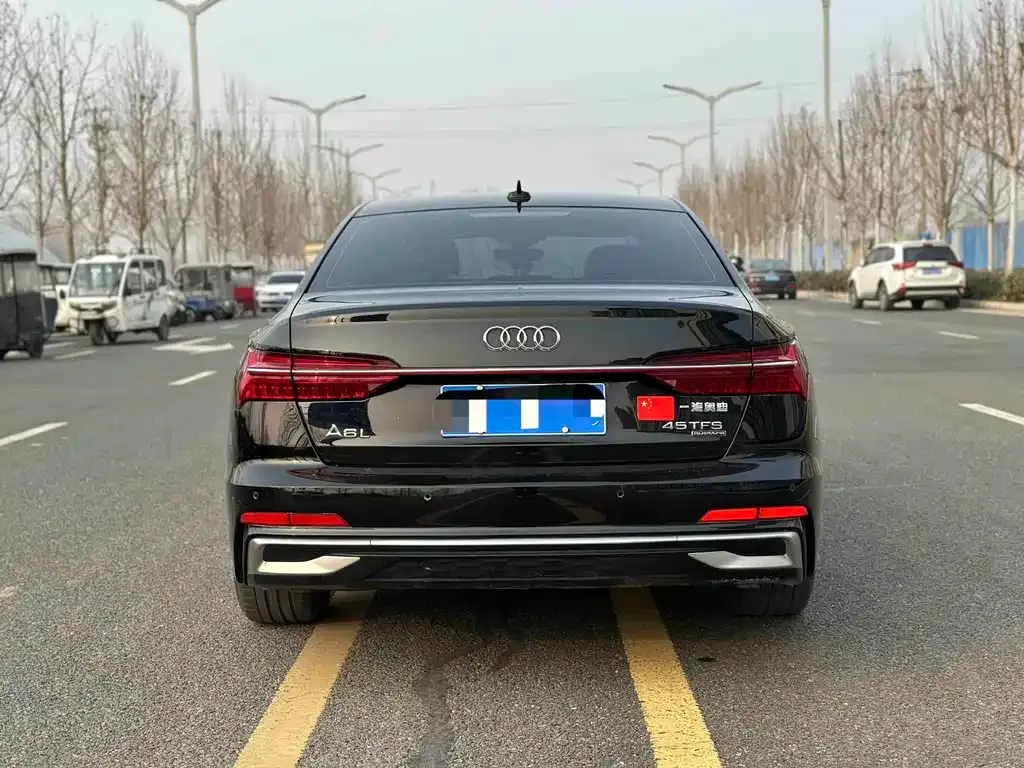 Audi A6L 2023 из CN, фото 3