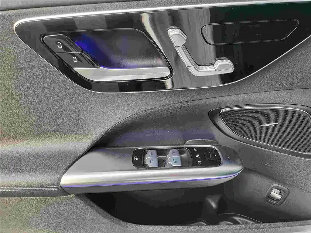 Mercedes-Benz C-Class 2024 из CN, фото 7
