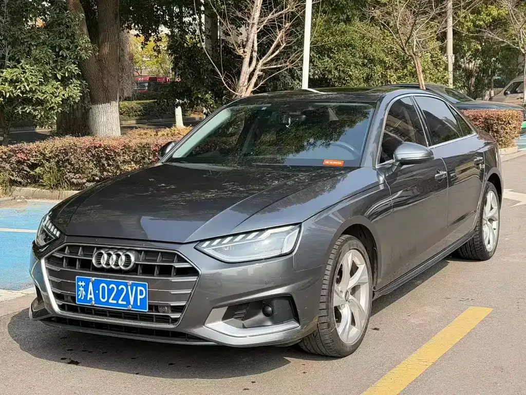 Audi A4L 2021 из CN, фото 1
