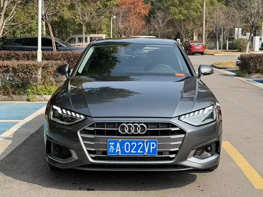 Audi A4L 2021 из CN, фото 10