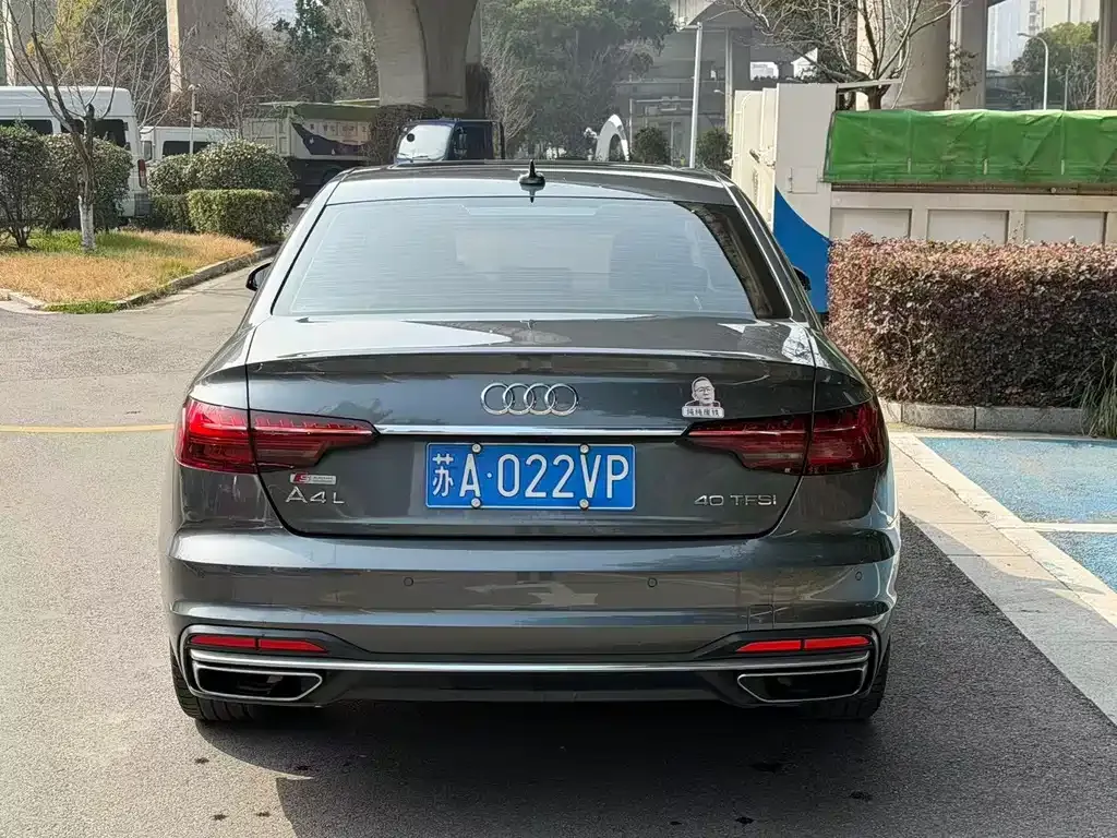 Audi A4L 2021 из CN, фото 9