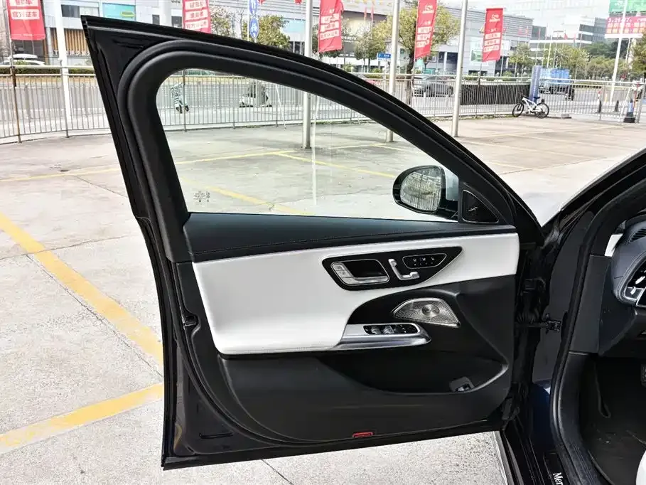 Mercedes-Benz E-Class 2024 из CN, фото 2