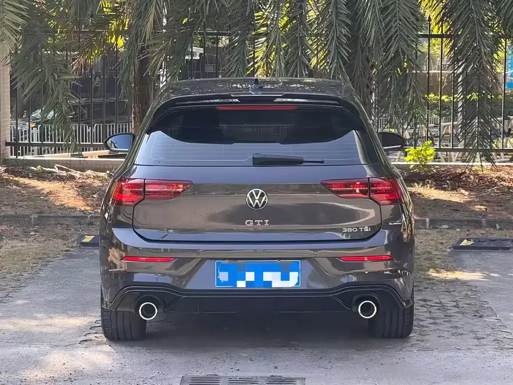 Volkswagen Golf GTI — фото 5