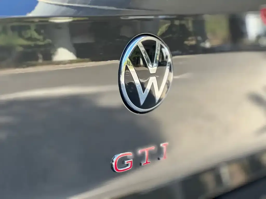 Volkswagen Golf GTI — фото 2