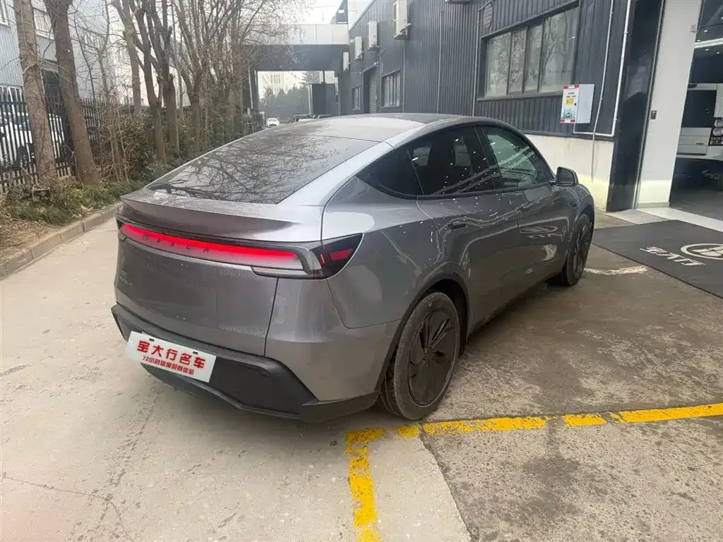 Tesla Model Y 2025 из CN, фото 5