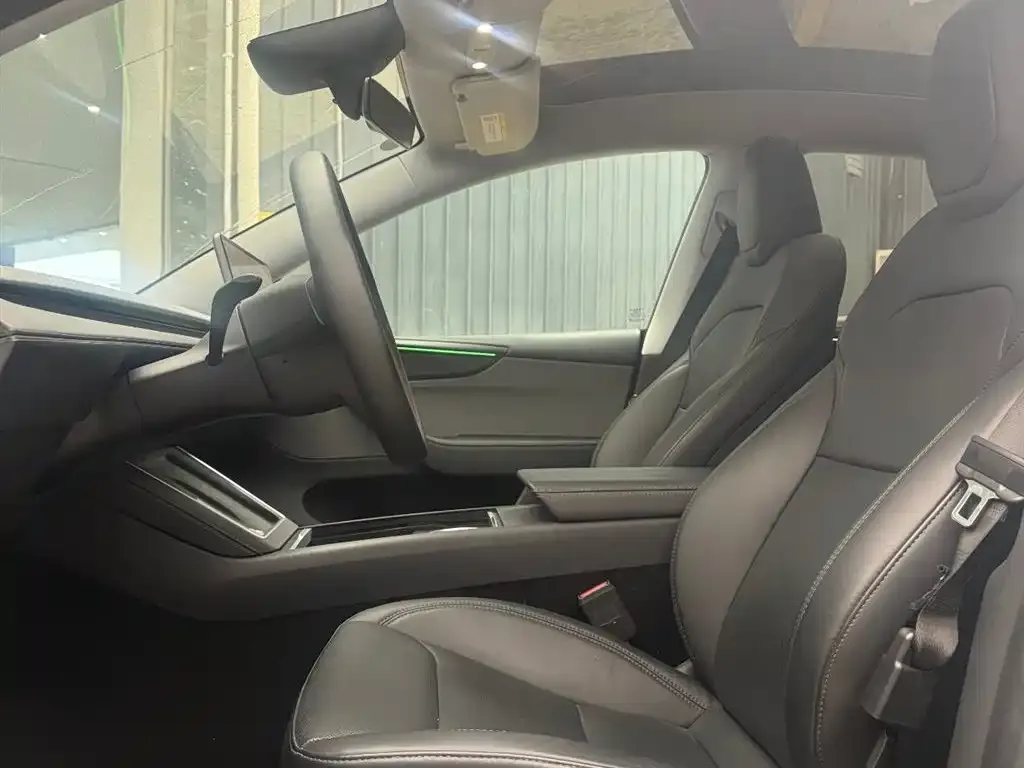Tesla Model Y 2025 из CN, фото 2