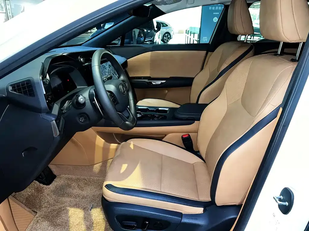 Lexus RZ 2023 из CN, фото 9