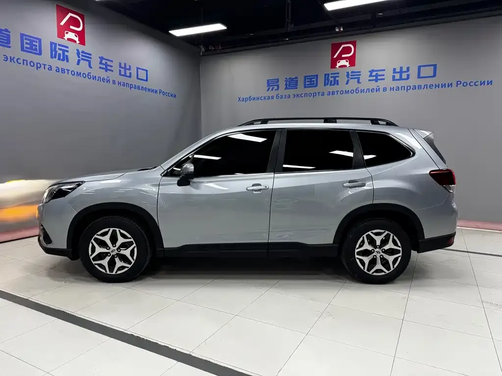 Subaru Forester — фото 2