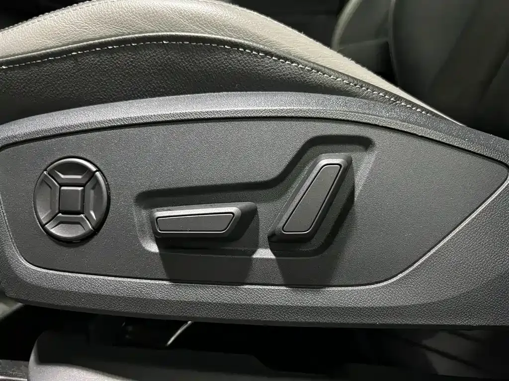 Audi Q3 2022 из CN, фото 7