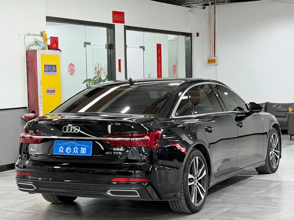 Audi A6L 2022 из CN, фото 6