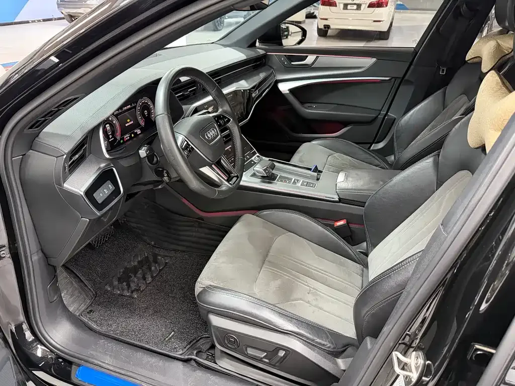 Audi A6L 2022 из CN, фото 10