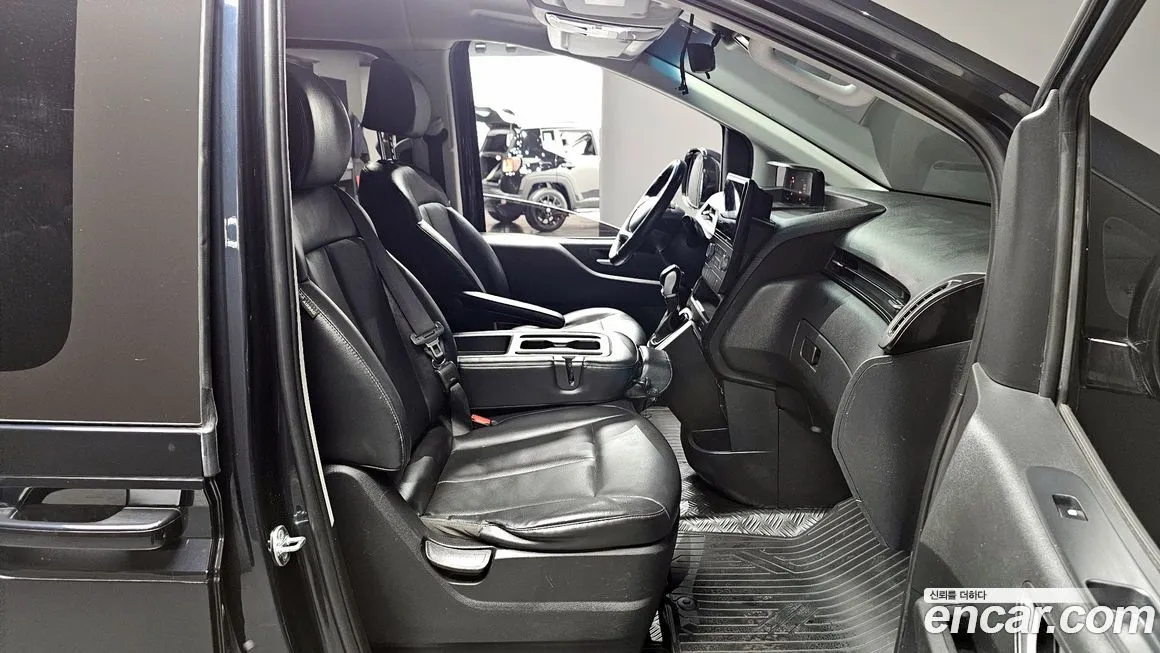 Hyundai Staria 2023 из KR, фото 10