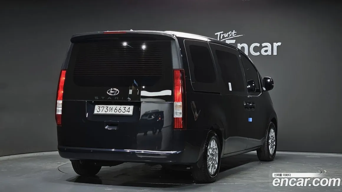Hyundai Staria 2023 из KR, фото 2