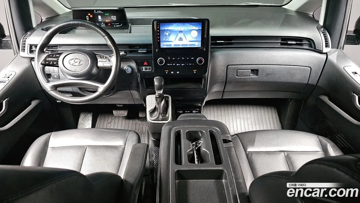 Hyundai Staria 2023 из KR, фото 3