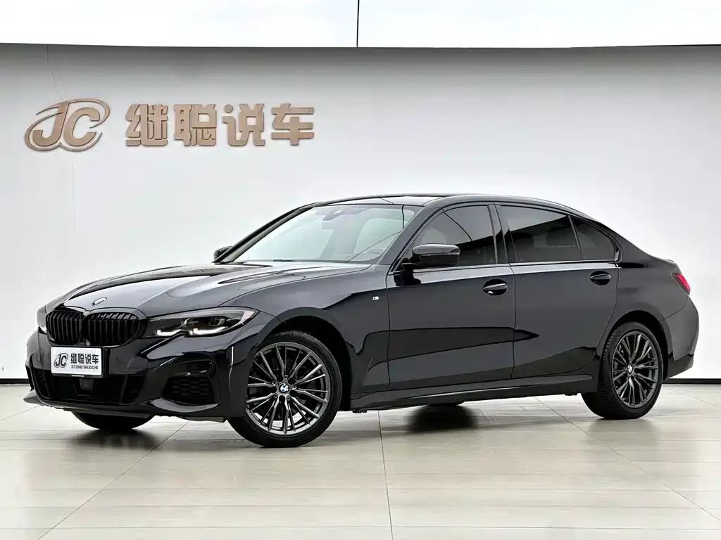BMW 3 Series 2022 из CN, фото 1
