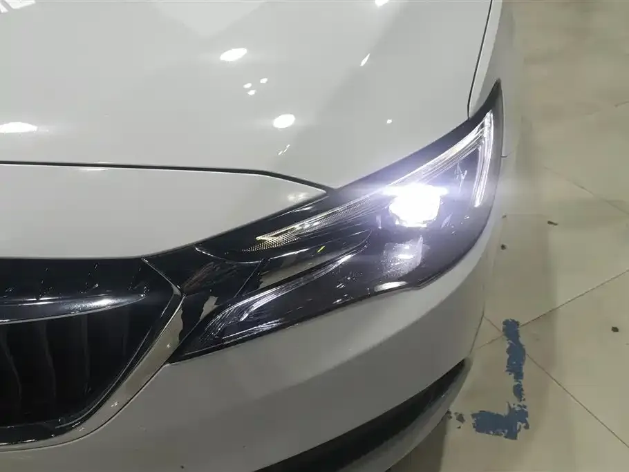 Buick GL6 2023 из CN, фото 8
