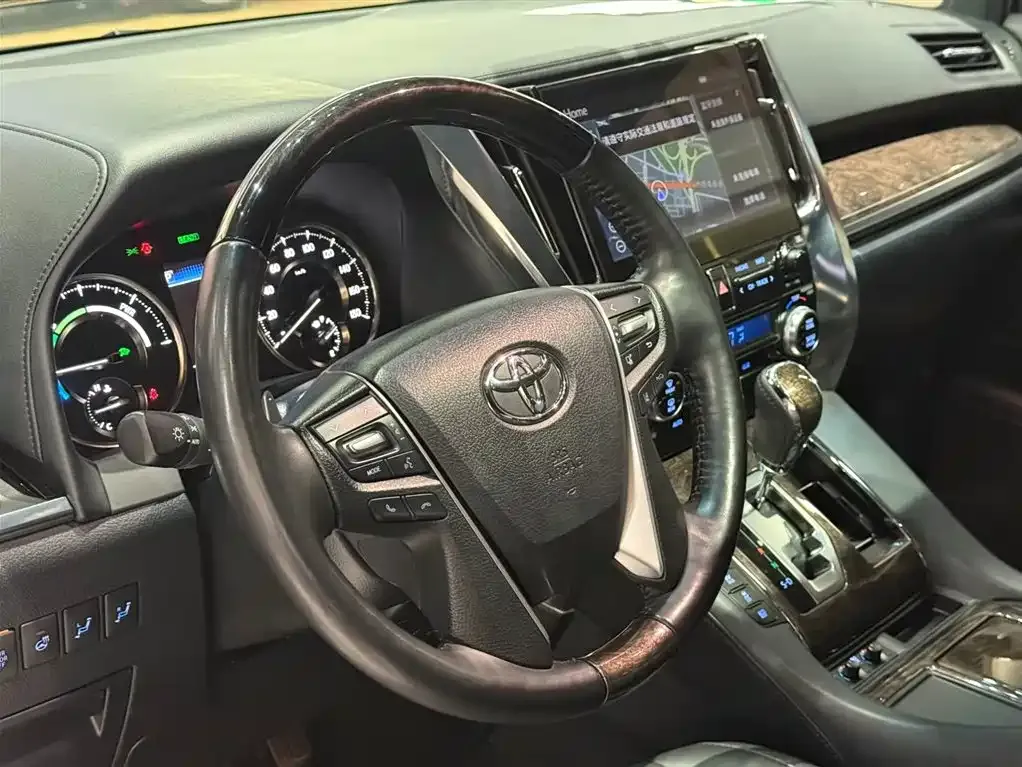 Toyota Vellfire 2023 из CN, фото 7