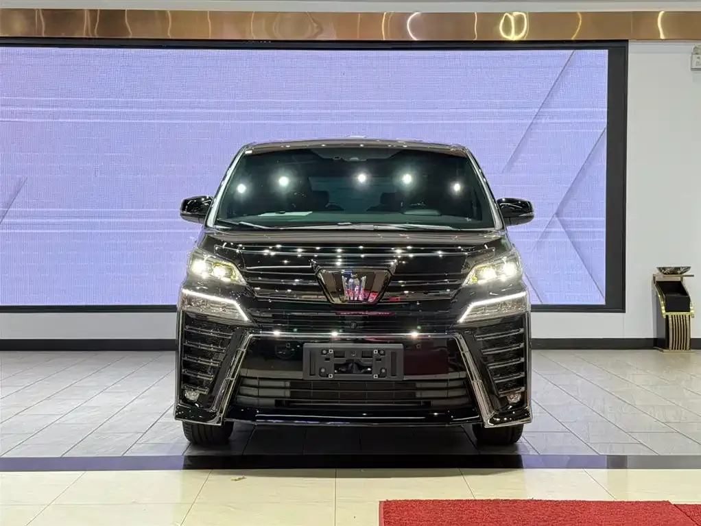Toyota Vellfire 2023 из CN, фото 8