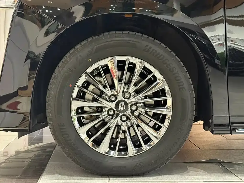 Toyota Vellfire 2023 из CN, фото 4