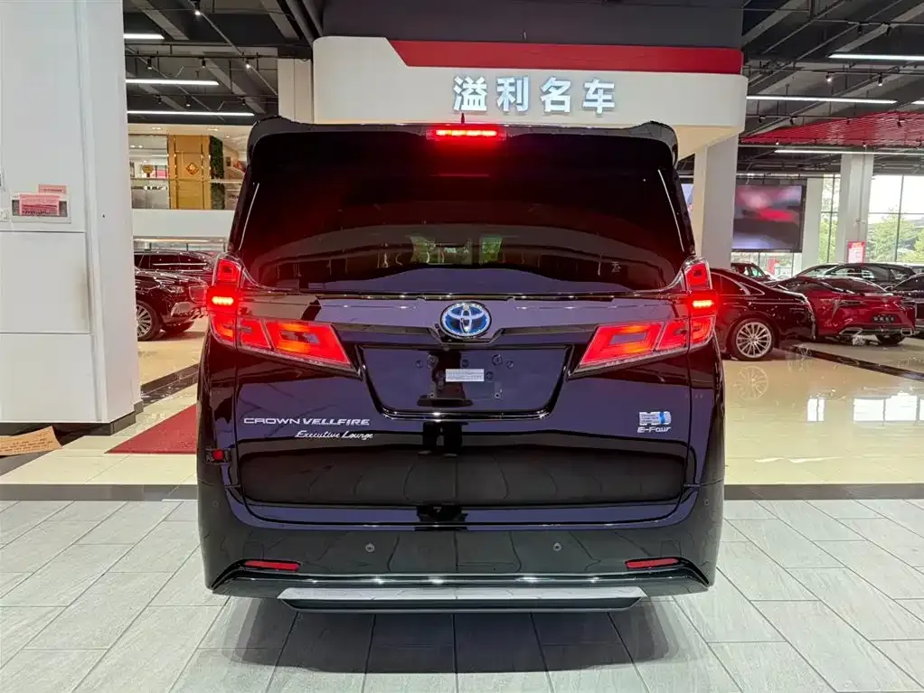 Toyota Vellfire 2023 из CN, фото 5