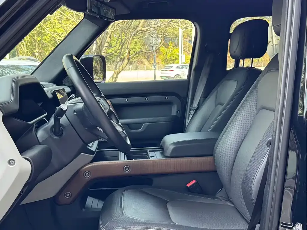 Land Rover Defender 2023 из CN, фото 6