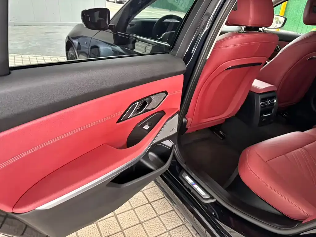 BMW 3 Series 2025 из CN, фото 9