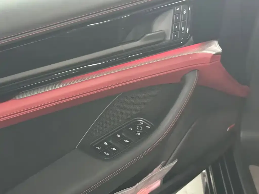 Porsche Panamera 2024 из CN, фото 2