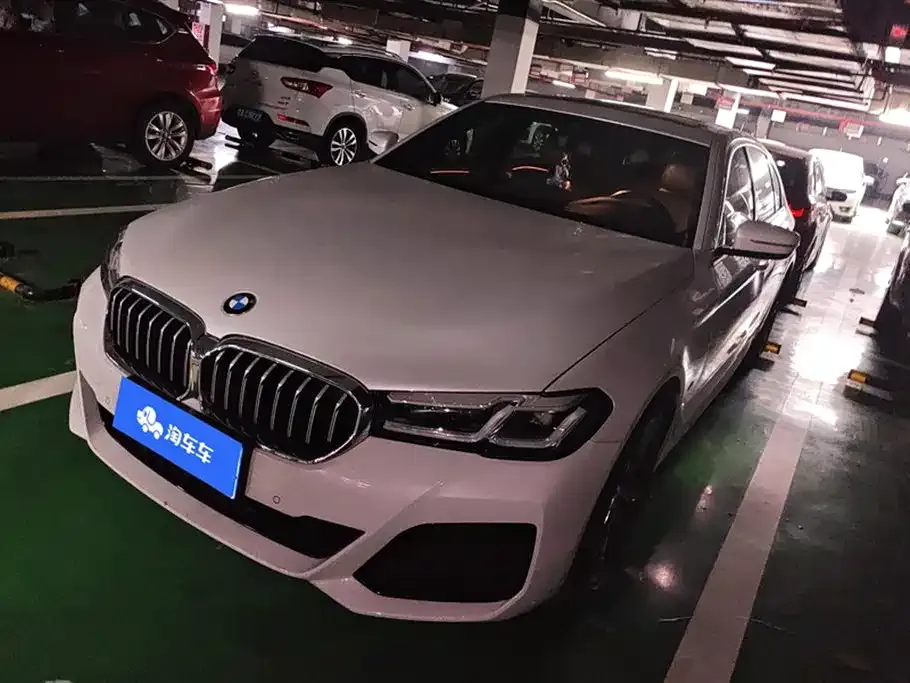 BMW 5 Series 2023 из CN, фото 1