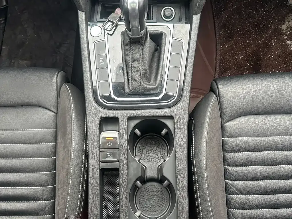 Volkswagen Magotan 2022 из CN, фото 10
