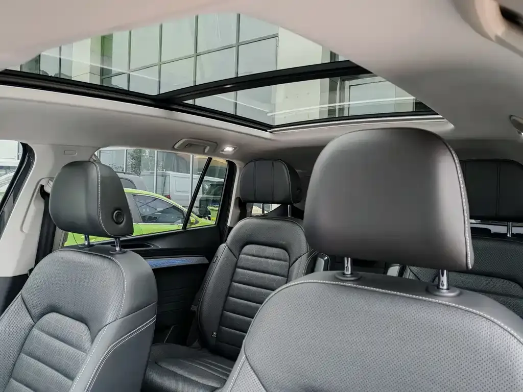 Volkswagen Talagon 2023 из CN, фото 5