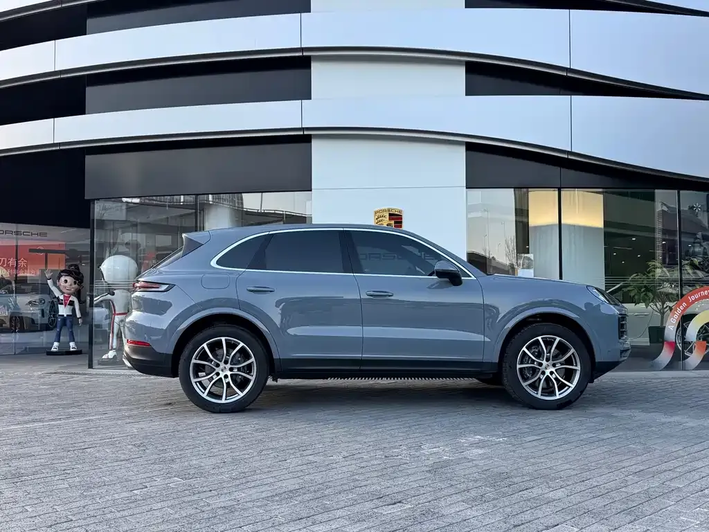 Porsche Cayenne — фото 2
