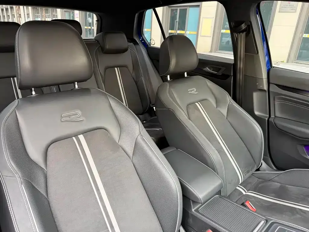 Volkswagen Golf 2021 из CN, фото 6