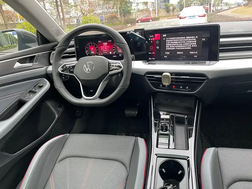 Volkswagen Lamando 2024 из CN, фото 4