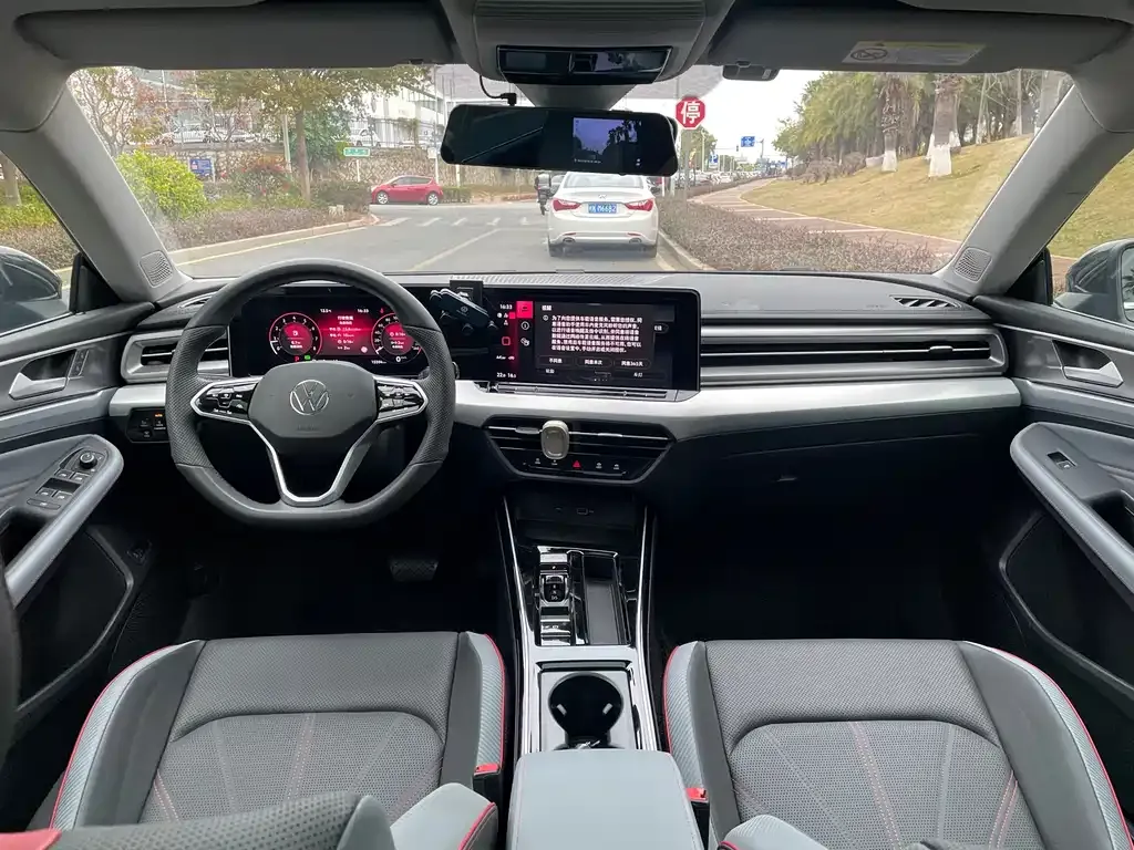 Volkswagen Lamando 2024 из CN, фото 8