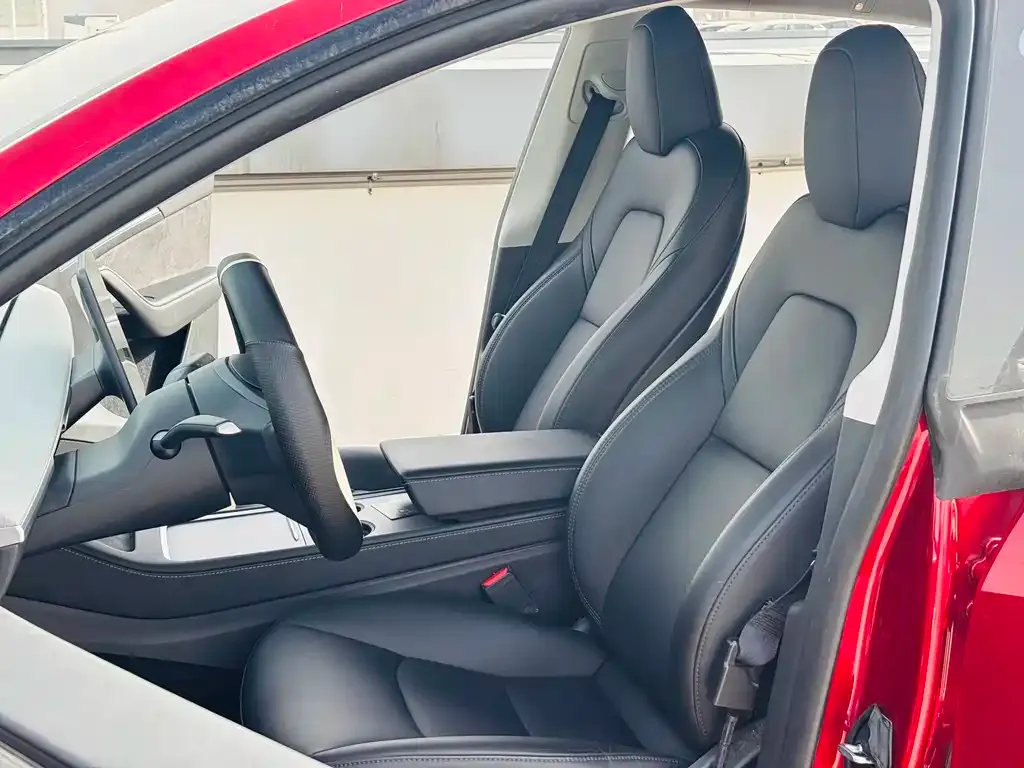 Tesla Model Y 2024 из CN, фото 9