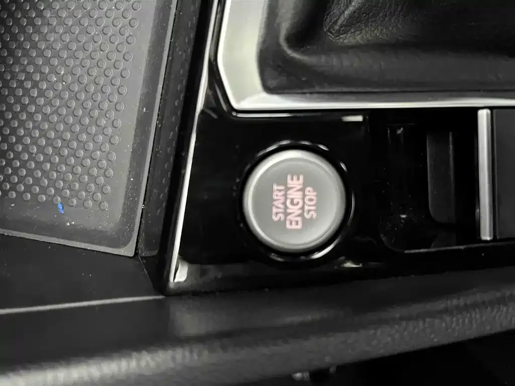 Volkswagen Sagitar 2022 из CN, фото 8