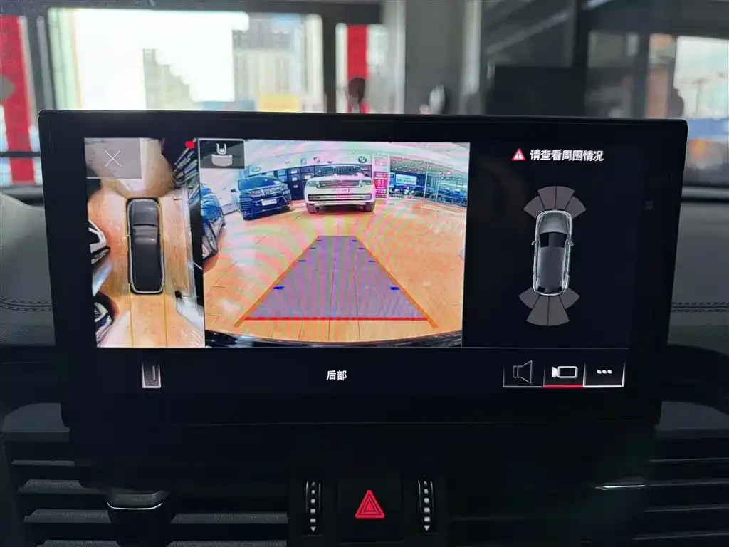 Audi Q5L 2023 из CN, фото 3