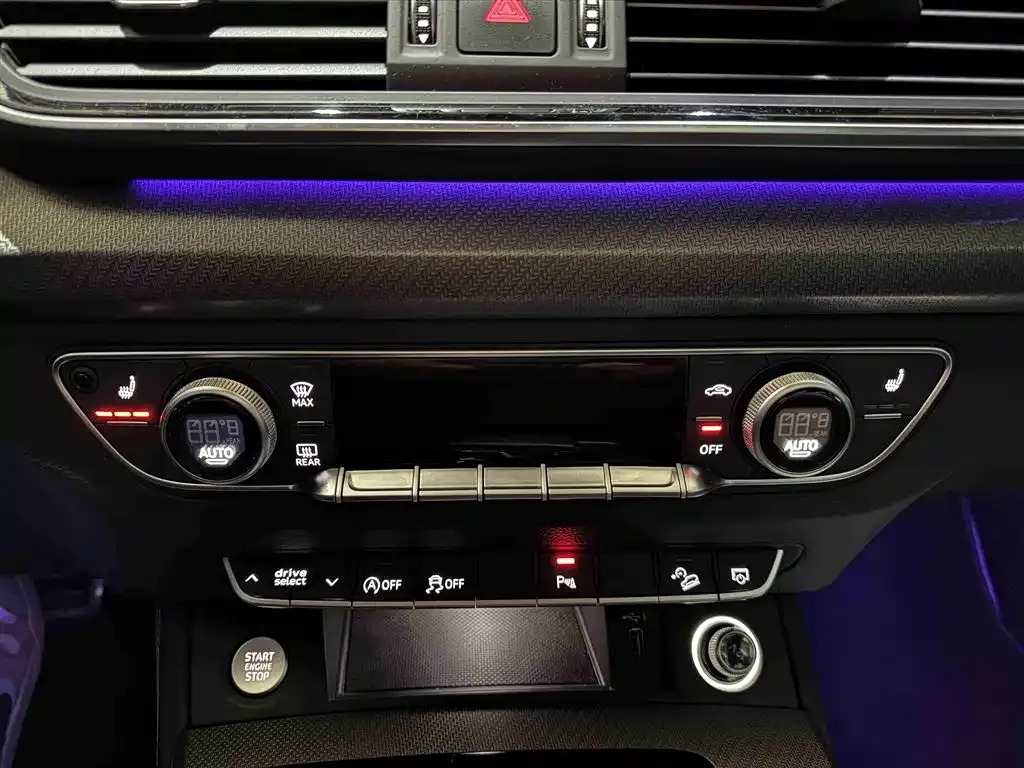 Audi Q5L 2023 из CN, фото 5