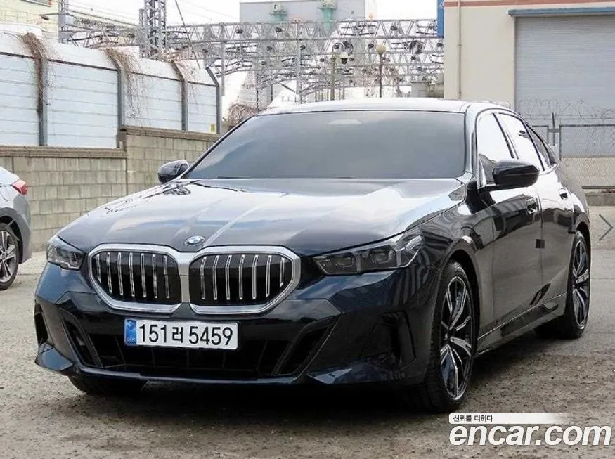 BMW 5-Series 2025 из KR, фото 1