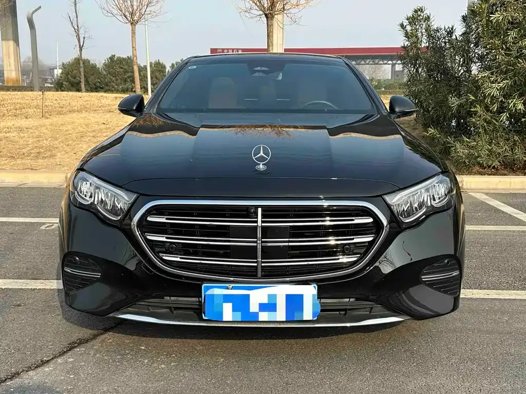 Mercedes-Benz E-Class 2023 из CN, фото 1