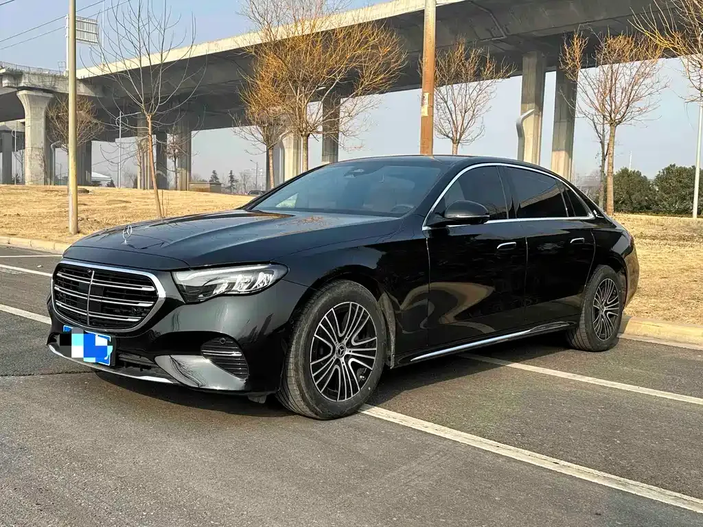 Mercedes-Benz E-Class 2023 из CN, фото 8