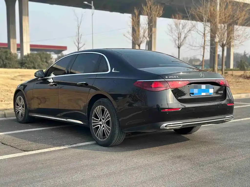 Mercedes-Benz E-Class 2023 из CN, фото 5