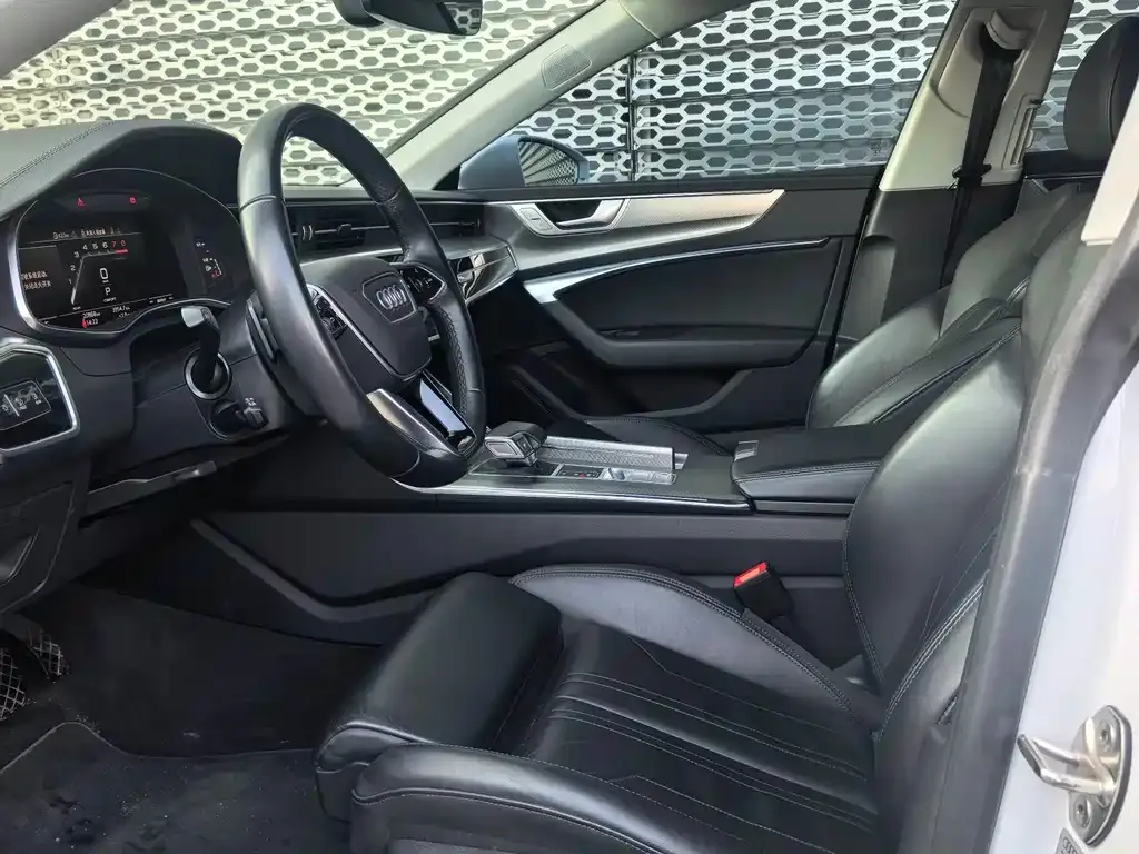 Audi A7 2025 из CN, фото 4